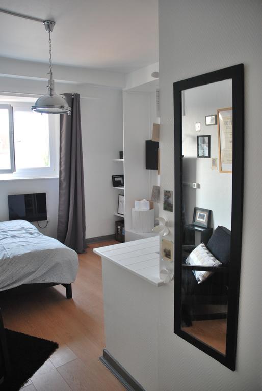 Les Studios De La Grand Place Tournai Bilik gambar