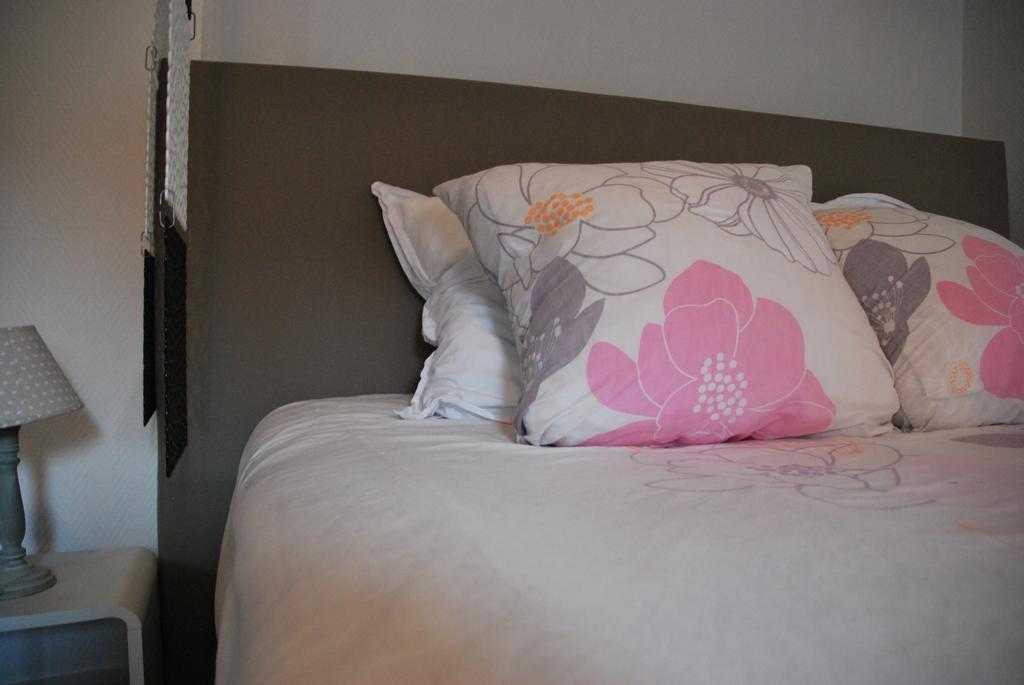 Les Studios De La Grand Place Tournai Bilik gambar